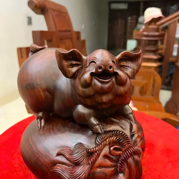 Tượng Heo Gỗ Trắc Việt Liền Khối Cao 19, Ngang 21, Sâu 18