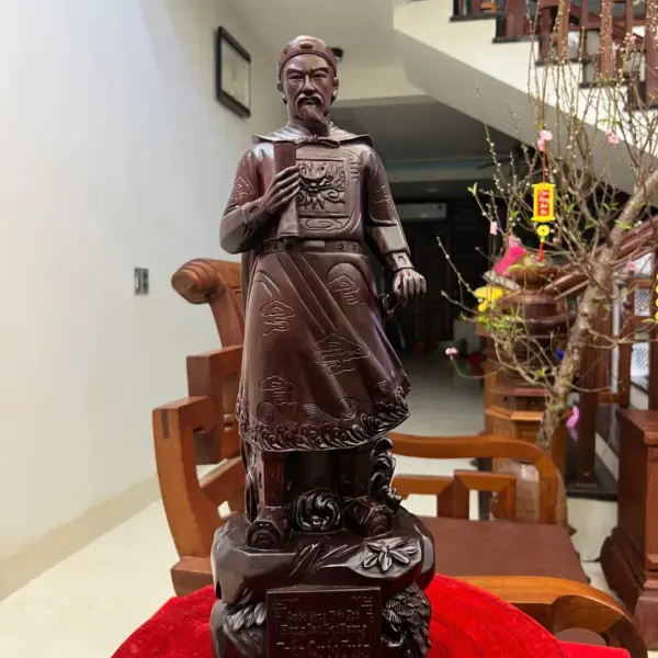 Trần Quốc Tuấn Gỗ Tử Đàn Liền Khối